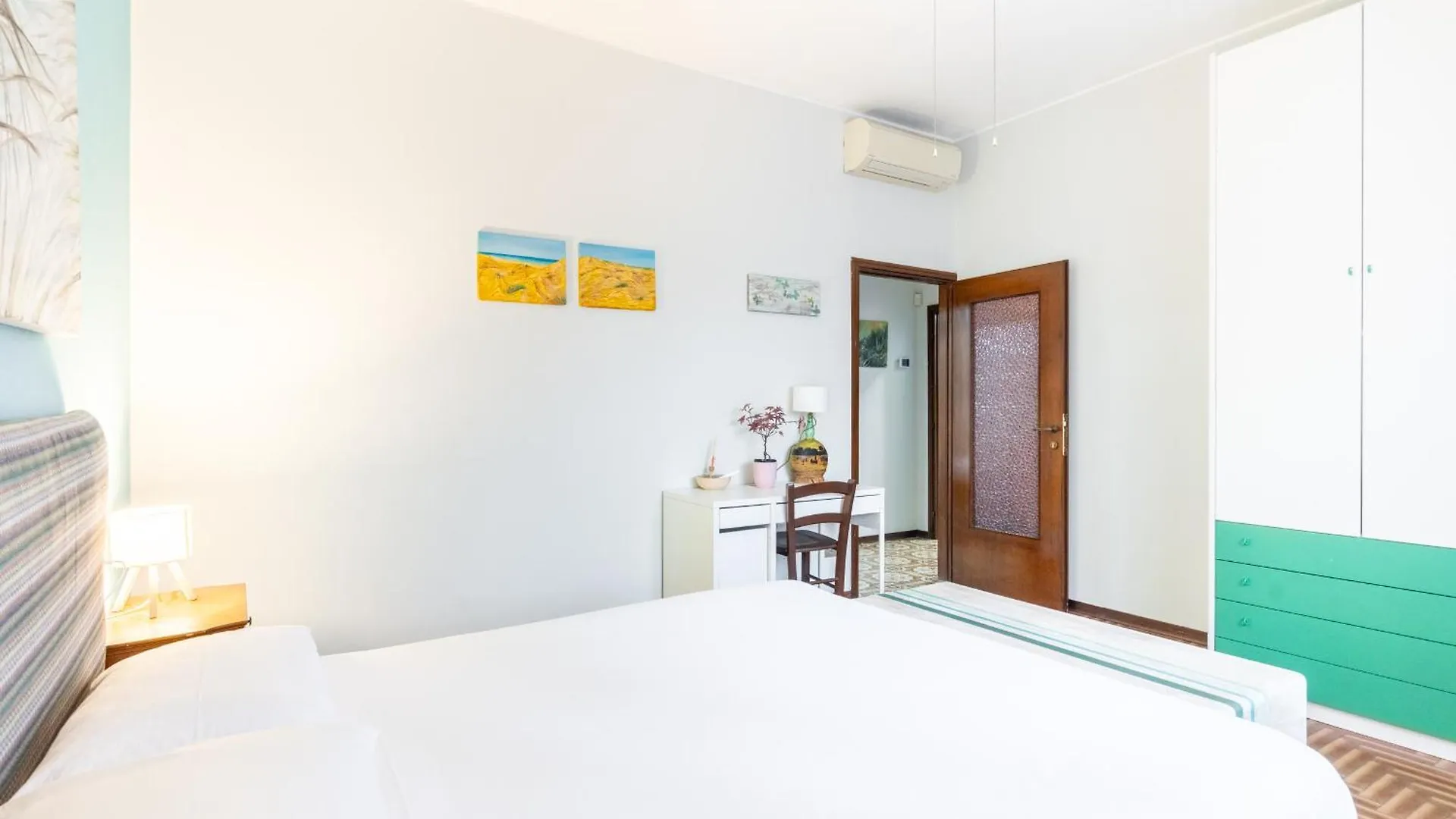 Rho Fiera-Ospedale Galeazzi 5Min Apartment Italy
