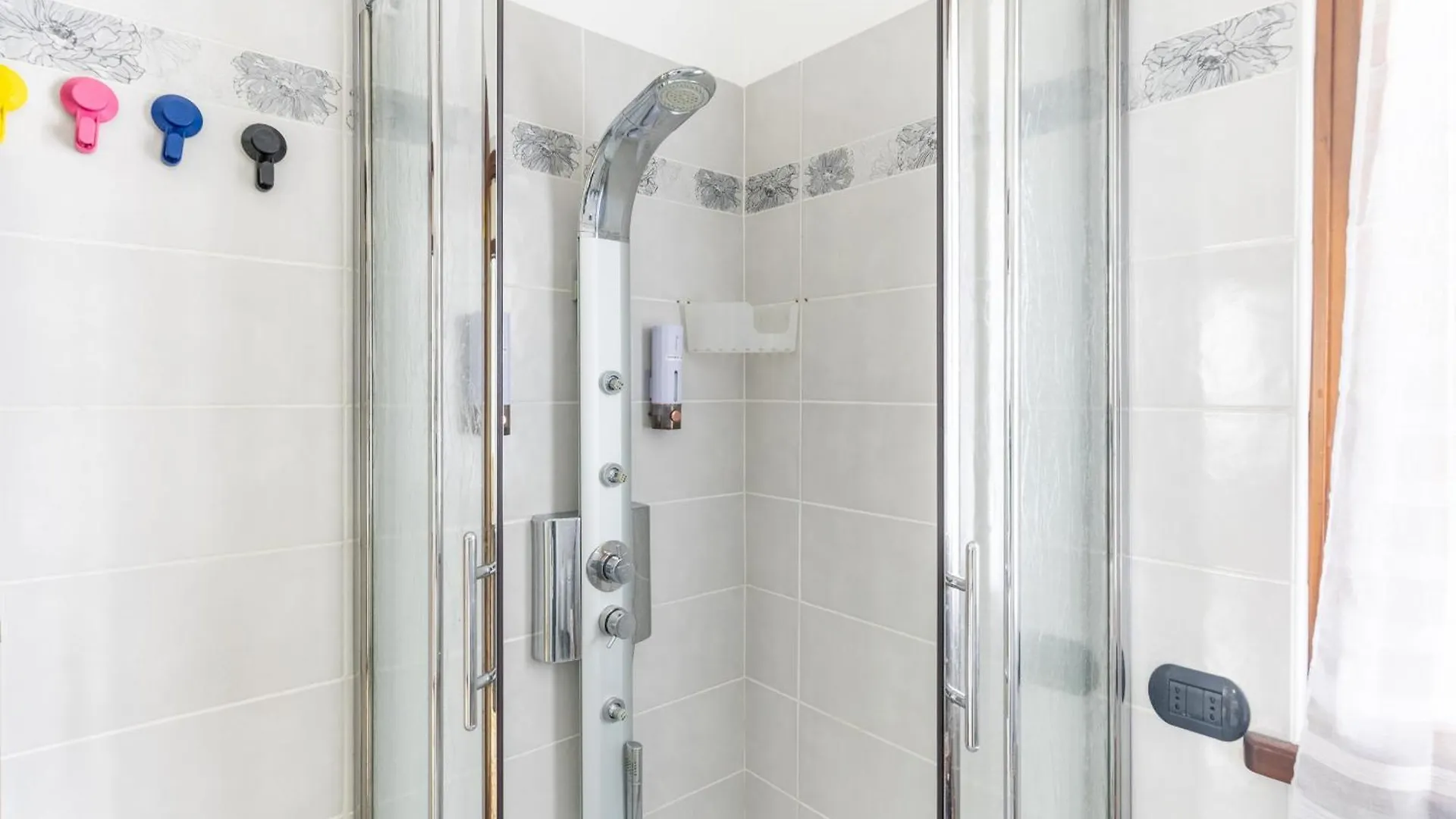 Rho Fiera-Ospedale Galeazzi 5Min Apartment Italy
